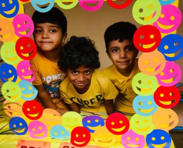 5.Smiling their way into the frame.