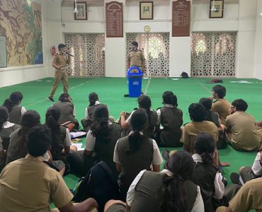 Presenting Ideas to the Audience about their Niche Design of Dustbin