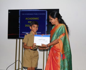 Junior School Academic Prize Distribution for the excellence in academic year 2024-25 (11)