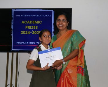 Junior School Academic Prize Distribution for the excellence in academic year 2024-25 (23)