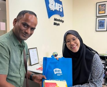 Cultural Bridges and Sporting Bonds in Malaysia (5) Cultural Bridges and Sporting Bonds in Malaysia (5)