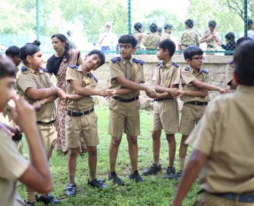 Grade 6 Bagless Day (2)